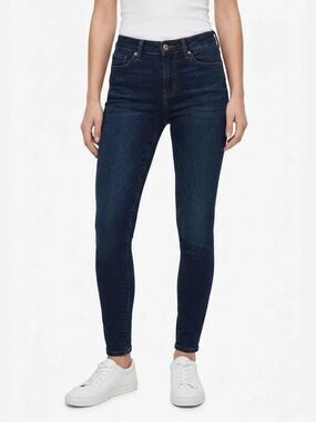 Levi’s Women's Dark Wash Mid-Rise Skinny Jeans